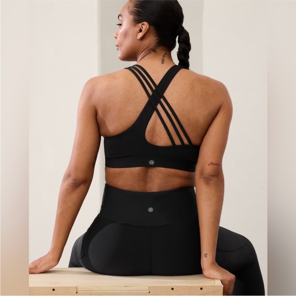 Athleta Train Free Sports Bra